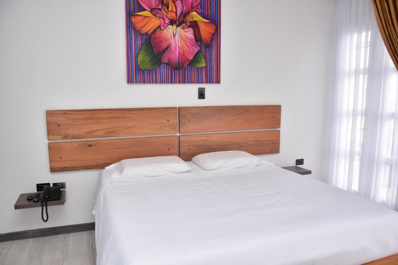 Hotel Valcon Santa Rosa de Cabal Ngoại thất bức ảnh